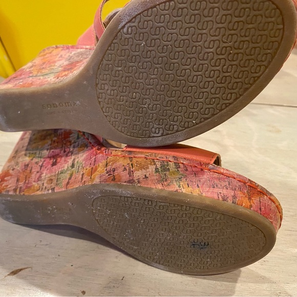 Sonoma multicolored heels platforms with peach straps. Size 8.5 - Picture 6 of 7